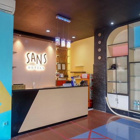 Sans Hotel International Surabaya Gubeng Ngoại thất bức ảnh
