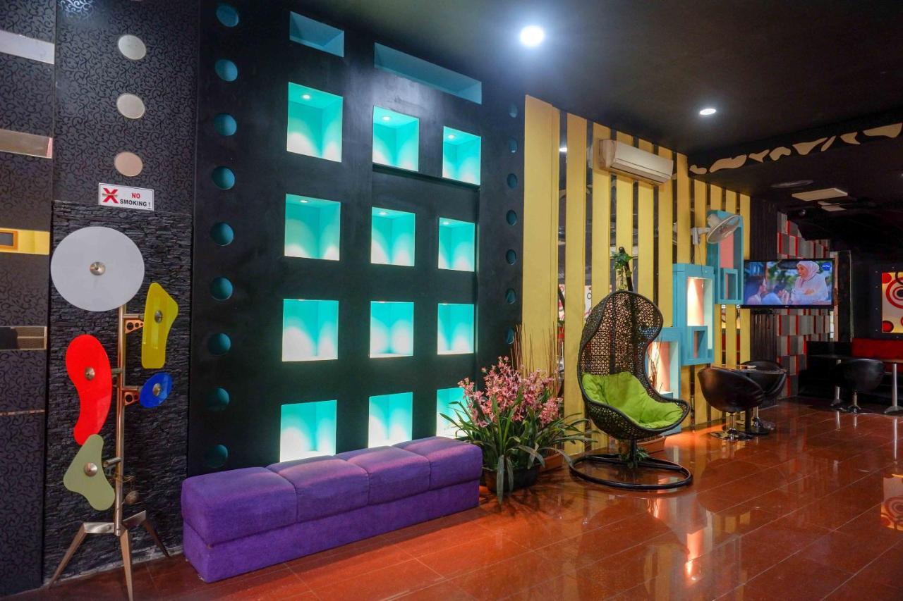 Sans Hotel International Surabaya Gubeng Ngoại thất bức ảnh