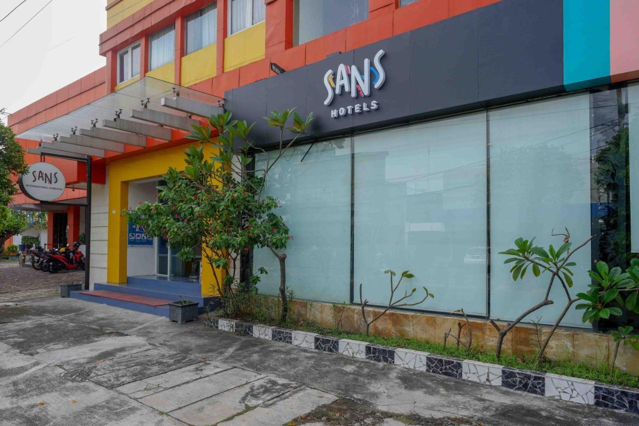 Sans Hotel International Surabaya Gubeng Ngoại thất bức ảnh