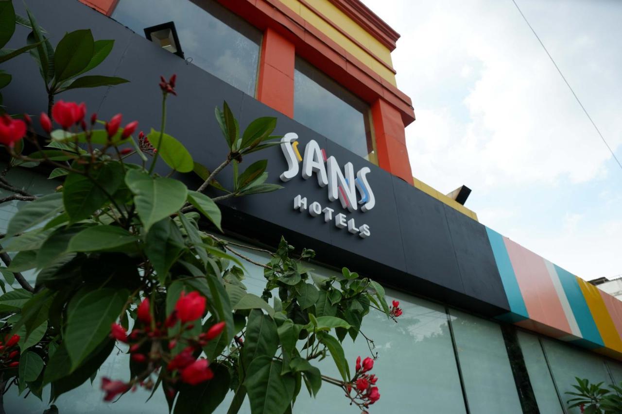 Sans Hotel International Surabaya Gubeng Ngoại thất bức ảnh