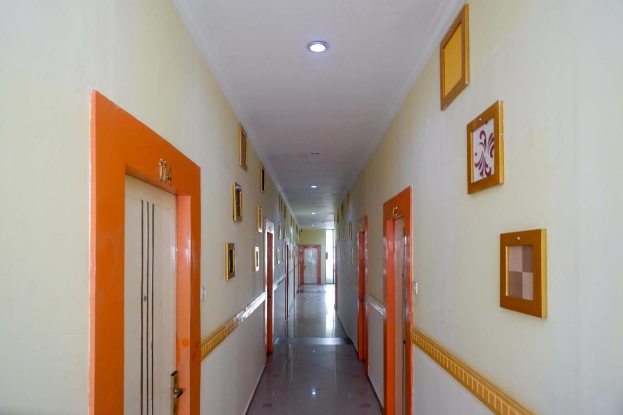 Sans Hotel International Surabaya Gubeng Ngoại thất bức ảnh